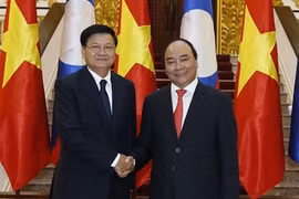Entretien Nguyen Xuan Phuc - Thongloun Sisoulith