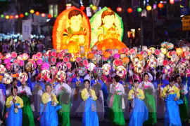 La représentante du Vietnam intervient lors de la célébration de la Journée du Vesak 