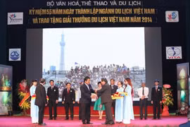Distinction des meilleures entreprises de tourisme du Vietnam en 2016