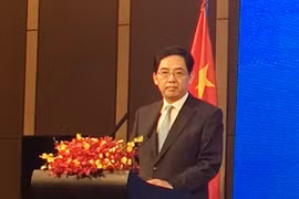 Banquet pour célébrer le 67e anniversaire de la Fête nationale de la Chine