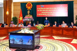 Le vice-président sud-africain rend visite à Hai Phong
