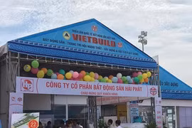 Ouverture du salon international de l'immobilier VNREA Expo 2016 à Hanoi