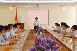 Les Vietnamiens de l'étranger aux côtés de leurs compatriotes du Centre