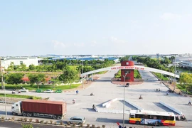 IDE: Hai Duong attire 289,86 millions de dollars au premier semestre