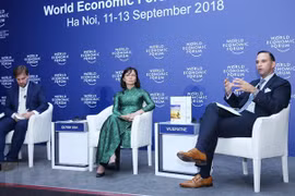 ASEAN poursuit à construire ses institutions, le développement humain et la compétence technologique