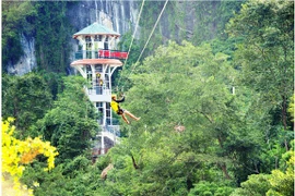Quang Binh tente de construire la plus longue tyrolienne du monde