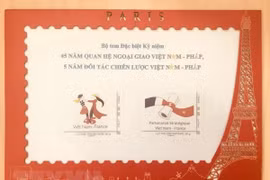 Emission d’une collection philatélique pour célébrer les 45 ans des relations Vietnam-France