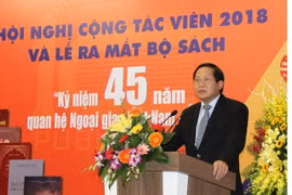 Des livres pour maquer les 45 ans des relations diplomatiques Vietnam-Inde
