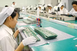 Janvier-novembre 2017: le Vietnam exporte en Chine pour près de 31 milliards de dollars