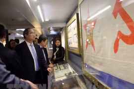 Activités de dirigeants de Ho Chi Minh-Ville à Saint-Pétersbourg en Russie