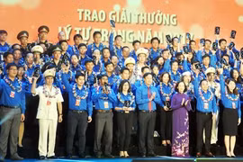 Le prix Ly Tu Trong 2018 attribué à 87 jeunes exemplaires 