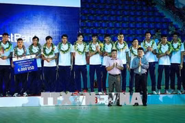 Volley-ball masculin : le Vietnam occupe la 3e place de la coupe LienVietPostBank 2018