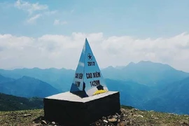 À la conquête du "toit de Quang Ninh"