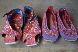 L’originalité des chaussures brodées des Xa Phang