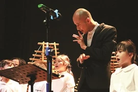 Suc sông moi ou nouvelle vitalité de l’orchestre aux instruments en bambou