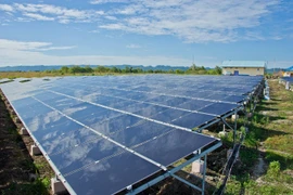 Un prêt de la BAD aide l'Indonésie à élargir l’accès à l’électricité dans la région orientale