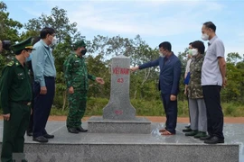 Renforcer la communication sur la gestion et la défense des frontières terrestres