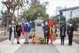 Fête nationale: L'ambassade du Vietnam au Chili rend hommage au Président Ho Chi Minh