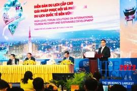 Forum de haut niveau sur le tourisme international à Ho Chi Minh-Ville