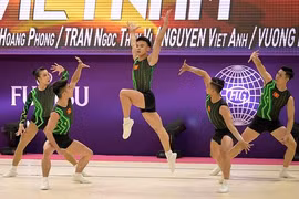 Aérobic: le Vietnam remporte pour la première fois une médaille d'or au Championnat du monde
