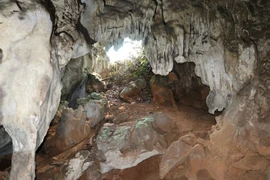 La beauté immaculée de la grotte Hat Chuông à Diên Biên