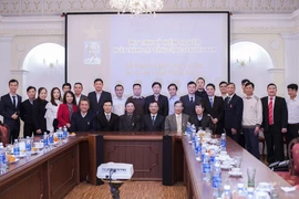 Les 90 ans du Parti communiste du Vietnam célébrés en Ukraine et au Japon