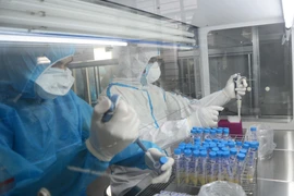 Le Vietnam confirme trois cas importés de COVID-19 supplémentaires
