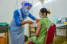 COVID-19: Situation épidémique en Indonésie et en Malaisie