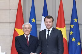 Des jalons remarquables des 47 ans des relations Vietnam-France