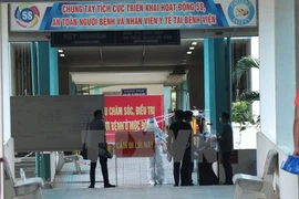 COVID-19: Dissolution de l'hôpital de campagne de Hoa Vang à Da Nang