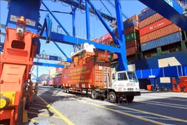 Le transport de marchandises en conteneurs via les ports maritimes en hausse de 18% en huit mois