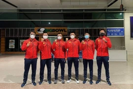 Tennis: L'équipe du Vietnam en route pour participer à la Coupe Davis 2021
