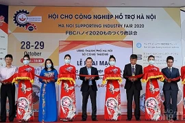Ouverture de la Foire de l’industrie auxiliaire de Hanoï 2020