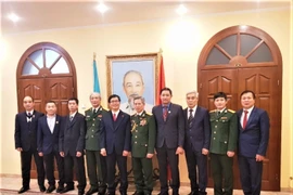 Les 76 ans de l'Armée populaire du Vietnam célébrés en Ukraine