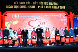 Pour que les ouvriers puissent fêter un Têt décent