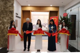 Inauguration de la salle de conférence Genève à l'Académie diplomatique du Vietnam