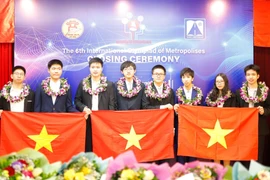Les élèves vietnamiens brillent à la 6e Olympiade internationale des métropoles