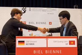 Échecs: Le Quang Liem remporte le Triathlon des Grands Maîtres au Festival de Bienne 