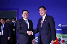 Le Premier ministre Pham Minh Chinh rencontre des dirigeants mondiaux en marge de la COP26