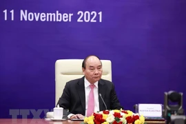 Le président assiste au dialogue entre les dirigeants de l’APEC et l’ABAC