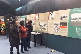 La solidarité nationale s’expose à Hanoi