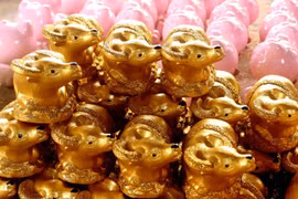 Nouvel An : des buffles en céramique pour tous les goûts