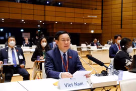 Le président de l’AN Vuong Dinh Hue à la cérémonie d'ouverture de la 5e WCSP en Autriche