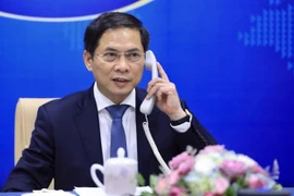 Vietnam-France : conversation téléphonique entre les deux ministres des AE