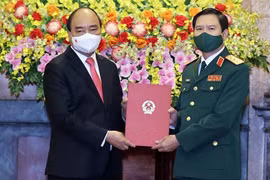 Le président Nguyên Xuân Phuc nomme le nouveau chef d’état-major 