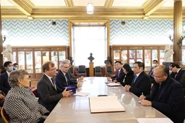 Le Premier ministre Pham Minh Chinh visite l’Institut Pasteur de Paris