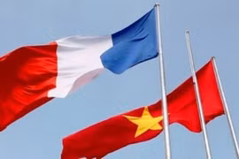 Fête nationale de France: les dirigeants vietnamiens présentent leurs vœux