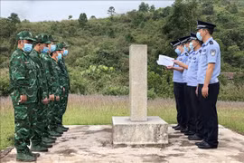 Dien Bien : rencontre à la frontière et patrouille bilatérale entre le Vietnam et la Chine
