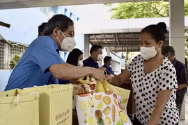 Covid-19 : plus de 2,6 millions de Vietnamiens bénéficient d’une aide sociale