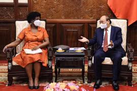 Le président Nguyen Xuan Phuc rencontre la vice-présidente de la BM Victoria Kwakwa